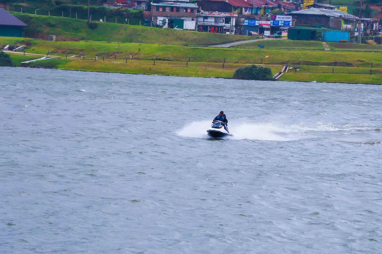 ** Hotel Yoho Villa Lake View Nuwara Eliya Sri Lanka